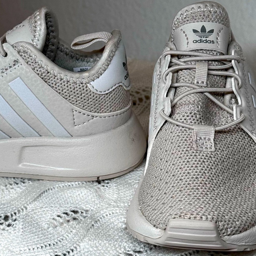 New Adidas Baby boy sneakers, size 7 US